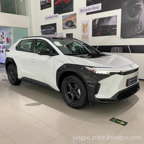 Η Toyota BZ4X, ένα νέο ενεργειακό αυτοκίνητο με μια μοντέρνα εμφάνιση και μια αίσθηση τεχνολογίας